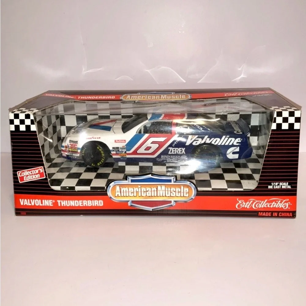 7222 - Valvoline Thunderbird - AMERICAN MUSCLE - 1:18 model by ERTL